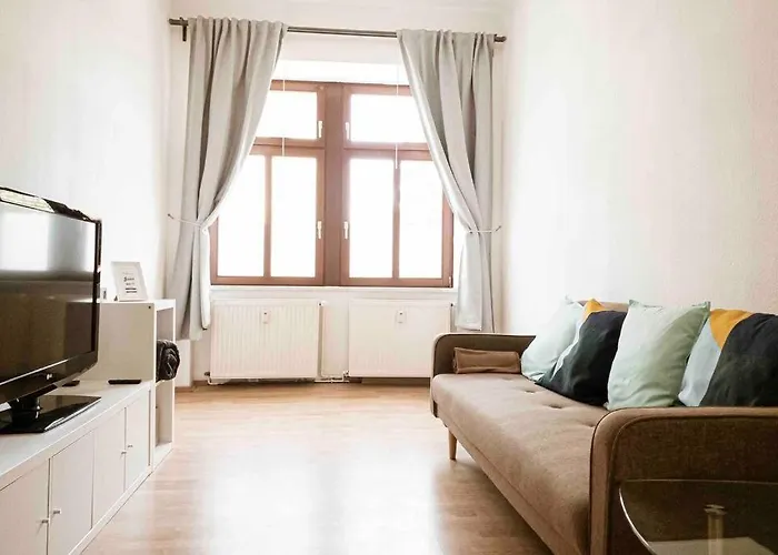 Top Moderne Wohnung In Leipziger Altbau - Netflix Inklusive