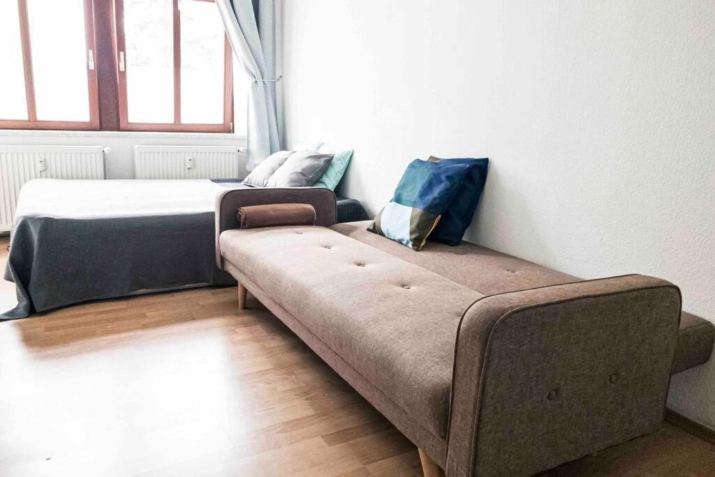 Moderne In Leipziger Altbau - Netflix Inklusive Leipzig