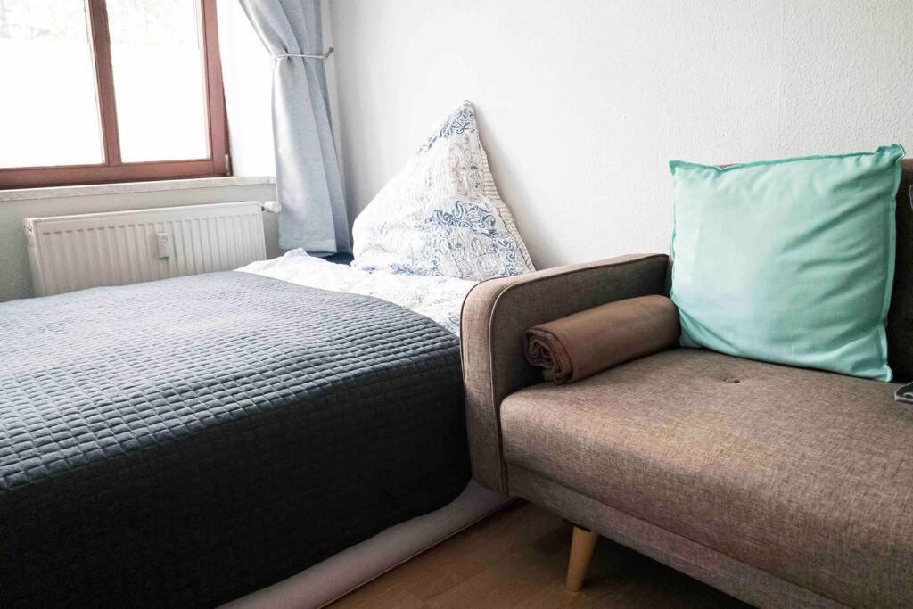 Moderne In Leipziger Altbau - Netflix Inklusive